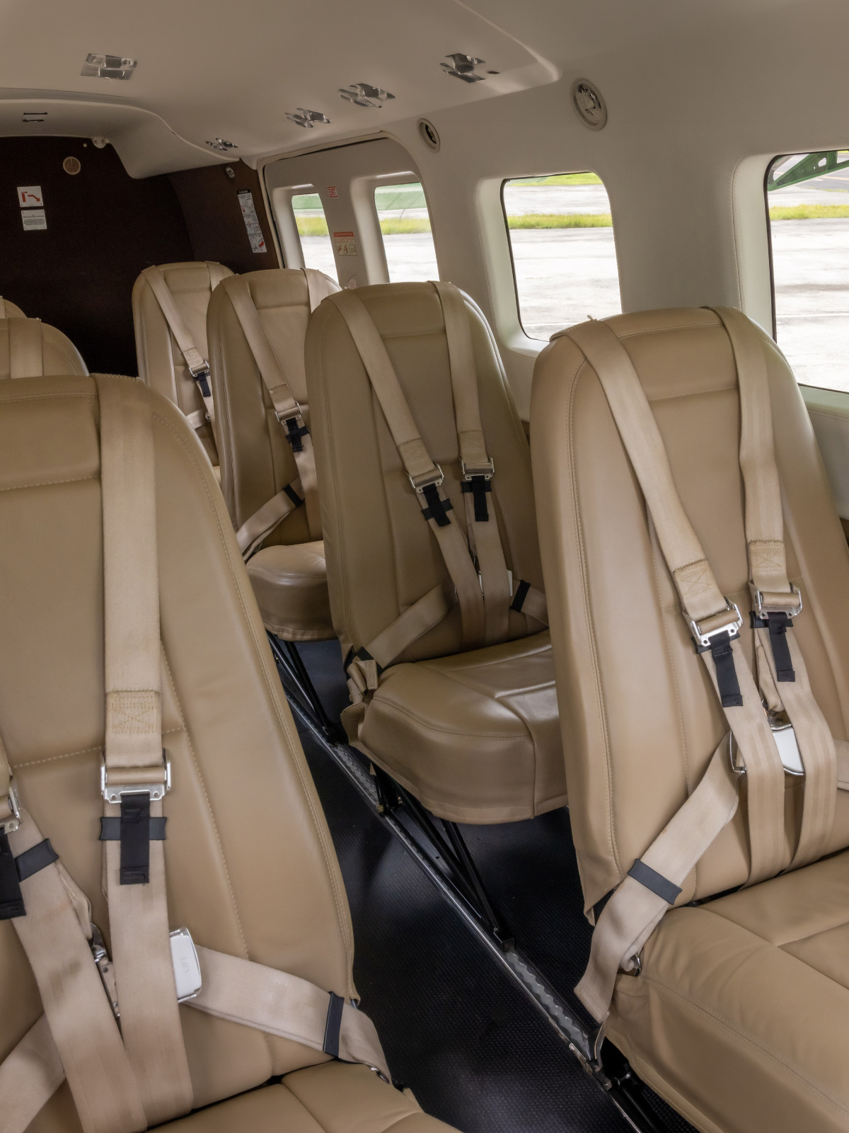 Quest Kodiak 100 interior